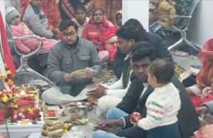 साधना चैरिटेबल हॉस्पिटल ने 10वीं वर्षगांठ पर भव्य भंडारे का आयोजन