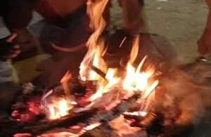 कड़ाके की ठंड में नगर में अलाव नदारद, ठिठुरती जनता बेहाल