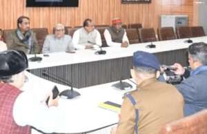 प्रभारी मंत्री की अध्यक्षता में जनप्रतिनिधियों के साथ जिला प्रशासनिक समन्वय समिति की हुई बैठक