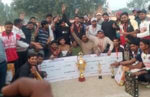 फाइनल क्रिकेट मैच में शिव जियावन इन्टर कालेज की शानदार जीत