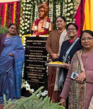 लूकरगंज क्लब परिसर में स्वामी विवेकानंद की मूर्ति का हुआ अनावरण