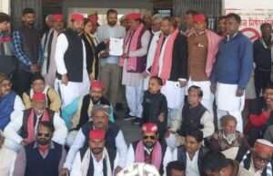 सपा का भाजपा नेताओं पर फर्जी फॉर्म-7 जमा करने का आरोप