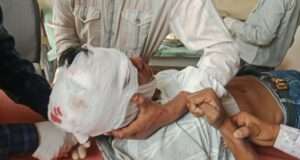 परीक्षा देकर लौट रहे छात्र की भीषण सड़क दुर्घटना, घंटों बाद भी नहीं पहुंची एंबुलेंस