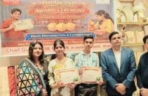 चित्रकला में भाई-बहन की जोड़ी का कमाल, अनुष्का गुप्ता ने किया टॉप