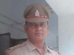 थाना प्रभारी बारा को एंटी करप्शन टीम ने रंगे हाथ धर दबोचा।