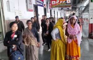 प्रयागराज जंक्शन पर मजिस्ट्रेट द्वारा चेकिंग ₹1.54 लाख जुर्माना वसूला गया