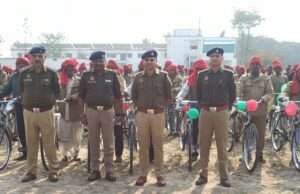 14 थानों के 152 चौकीदारों को प्रदान की गई साइकिल