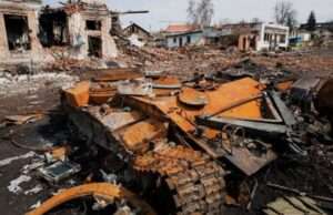 अतिक्रमण के खिलाफ बुलडोजर की कार्रवाई दुकानदारों ने सूचना न देने का लगाया आरोप