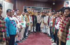 खागा विधानसभा के दो दर्जन नवयुवकों ने थामा कांग्रेस का हाथ