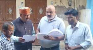 मतदाता पुनरीक्षण अभियान के तहत भाजपा का घर-घर संपर्क