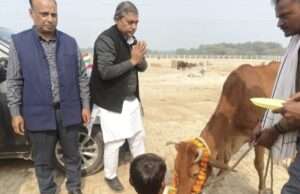 कृषि समृद्धि आयोग के राज्य सदस्य कुलजीत सिंह ने मऊ गौशाला का किया निरीक्षण