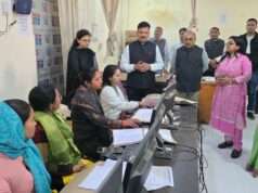 नकल पर कड़ा पहरा: डीएम डॉ. दिनेश चंद्र का ई-डिस्ट्रिक्ट सेल का औचक निरीक्षण