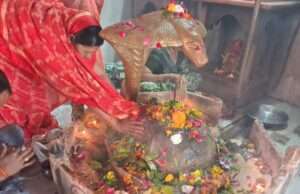 ऐतिहासिक बाबा देवघाट महादेवन धाम में बृजेश गिरी द्वारा जबरिया करा रहे अवैध निर्माण को पुलिस ने रुकवाया