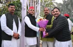 शिष्टाचार भेंट कर लौटे प्रयागराज प्रदेश सचिव पिछड़ा प्रकोष्ठ,पूर्व मुख्यमंत्री अखिलेश यादव का मिला आर्शीवाद