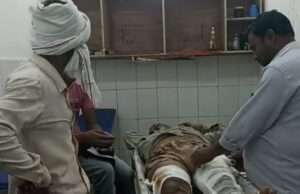 तेज रफ्तार ई-रिक्शा पलटा, तीन घायल व दो रेफर