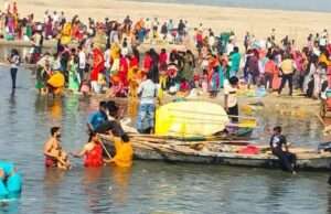महाशिवरात्रि पर्व पर सिरसा गंगा घाट पर अव्यवस्था के कारण से श्रद्धालुओं को हुई परेशानी