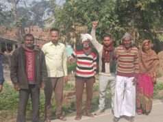 देवकली गांव मे आधी अधूरी नाली बनाने से ग्रामीणों ने किया प्रदर्शन