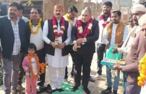 ईसाईन पुरवा में आरसीसी रोड का चेयरमैन ने किया भूमि पूजन