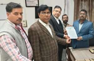 एसआईआर के लॉजिकल डिस्क्रिपेंसी नोटिस के नाम पर आम जनता का हो रहा शोषण