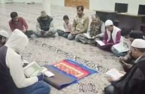 देर रात चौक जामा मस्जिद से चांद की तसदीक़ के बाद एक साथ शिया व सुन्नी समुदाय ने रखा पहला रोज़ा