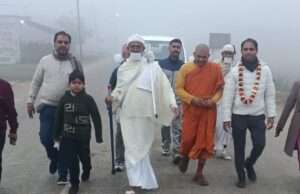 नेपाल पोखरा से भारत पहुंची सर्वोदय शांति पदयात्रा में तिकुनिया से भी जैन समाज के लोग जुड़े