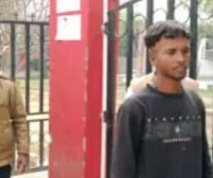 सड़क हादसे में अधेड़ की मौत:अज्ञात वाहन की टक्कर से गई जान, पोस्टमॉर्टम के लिए भेजा शव