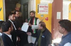 चाइनीस मंझे के खिलाफ मुस्लिम राष्ट्रीय मंच ने सौंपा ज्ञापन