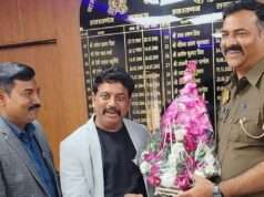 आसरा एनजीओ ने लखनऊ जाकर इंस्पेक्टर विक्रम सिंह का किया सम्मान