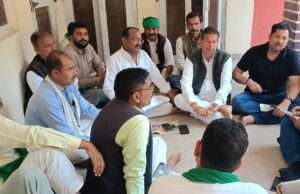 भाकियू (अराजनैतिक) की मासिक बैठक संपन्न, विभिन्न मुद्दों पर आंदोलन की चेतावनी