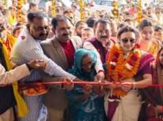 उपभोक्ताओं को गुणवत्तापरक पारदर्शी सेवा ही व्यापार का आधार- मोना