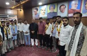 फतेहपुर सदर विधानसभा में नवयुवकों ने थामा कांग्रेस का दामन