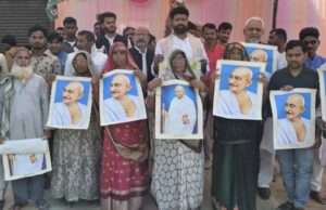 चिखड़ी में मनरेगा बचाओ संग्राम चैपाल में ग्रामीणों को किया जागरूक