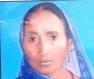 बाइक की टक्कर से महिला घायल, इलाज के दौरान मौत