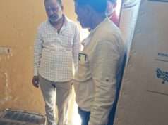 फार्म हाउस का ताला तोड़कर दो बैटरी व इनवर्टर चोरी