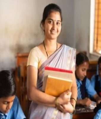 Up में प्राइमरी टीचरों को दस साल तक हर महीने 7000 रुपये देना बंधुआ मज़दूरी है: सुप्रीम कोर्ट