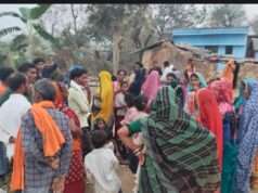 3 दिन से लापता दो वर्षीय मासूम का शव घर से 50 मीटर दूर गड्ढे में मिला, परिजनों में मचा कोहराम