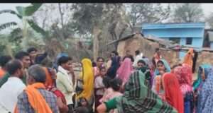 3 दिन से लापता दो वर्षीय मासूम का शव घर से 50 मीटर दूर गड्ढे में मिला, परिजनों में मचा कोहराम