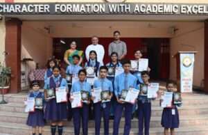 सेंट थॉमस विद्यालय में नियमित विद्यार्थियों का सम्मान