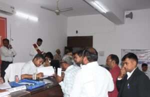 जिलाधिकारी ने विगत तहसील दिवस के 51 निस्तारित प्रकरणों का 17 जिला स्तरीय अधिकारियों से कराया परीक्षण