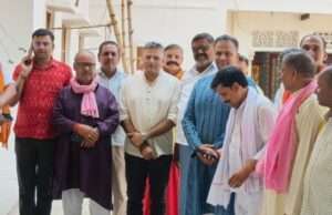 पूर्व पीएम वी.पी. सिंह के पौत्रों का आगमन, शुक्ला परिवार संग ताजा हुईं पुरानी यादें