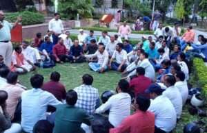 डीआईओएस के व्यवहार से शिक्षक नेताओं में आक्रोश