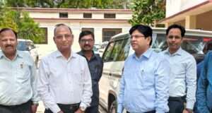 यूपी बोर्ड के कापियों का मूल्यांकन शुरू पहले दिन 80 फीसदी परीक्षकों ने शुरू किया मूल्यांकन