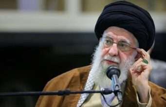 खामेनेई की मौत पर बनारस में शिया समुदाय का 7 दिन का शोक, सोमवार को जलसे का आयोजन