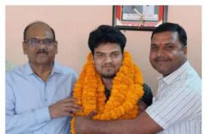 बस्ती जनपद के हरैया क्षेत्र के प्रखर ने बढ़ाया जिले का मान IAS में चयन