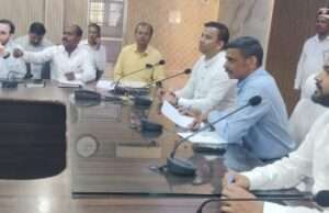 मतदाता सूची पुनरीक्षण में लापरवाही नहीं होगी बर्दाश्तः मंडलायुक्त