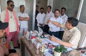 मुख्य चिकित्सा अधिकारी द्वारा खड्डा तहसील के निजी अस्पतालों का औचक निरीक्षण