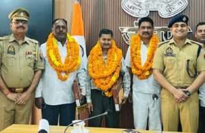 35 साल की सेवा के बाद विदाई: जौनपुर पुलिस के 3 कर्मी सम्मान के साथ सेवानिवृत्त