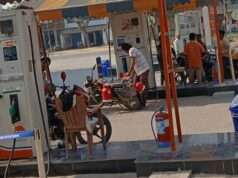 जौनपुर में पेट्रोल-डीजल की किल्लत की अफवाहें बेबुनियाद, 275 पंपों पर भरपूर स्टॉक उपलब्ध