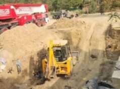 मनकवार घूरपुर में रेलवे अंडरपास निर्माण कार्य शुरू, अंडर पास बनने से ग्रामीणों में खुशी की लहर