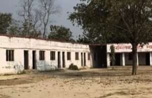 हाई स्कूल की परीक्षा में सामूहिक नकल पर व्यवस्थापक समेत तीन पर मुकदमा दर्ज